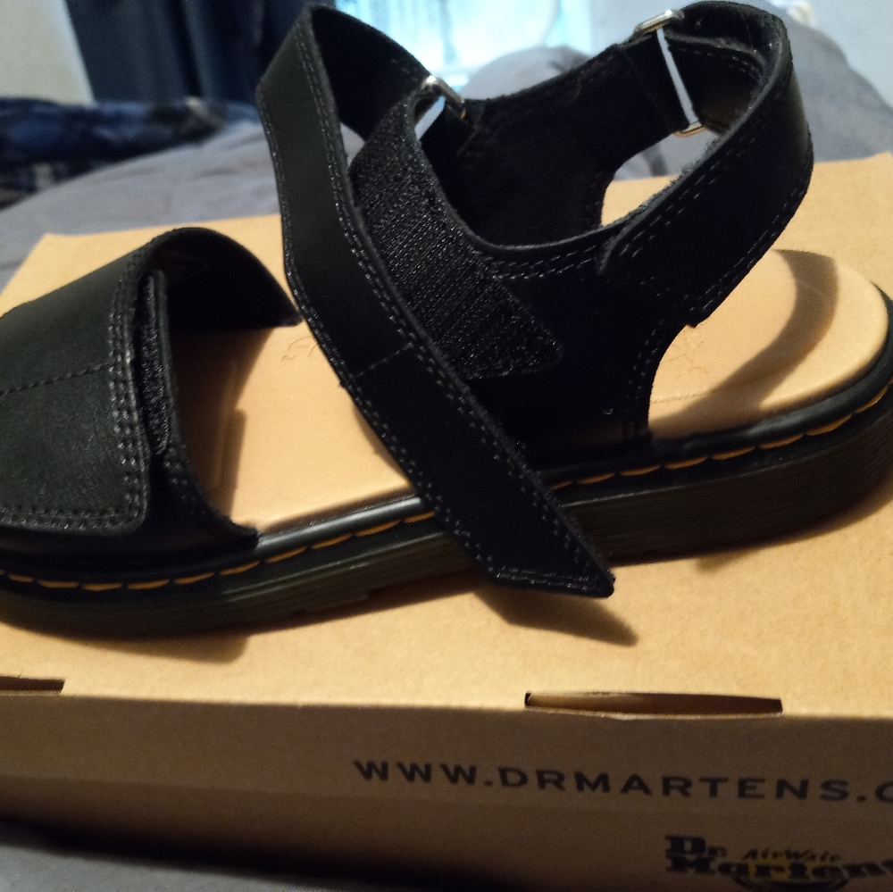 Dr Marten Romi sandals womens size 7
